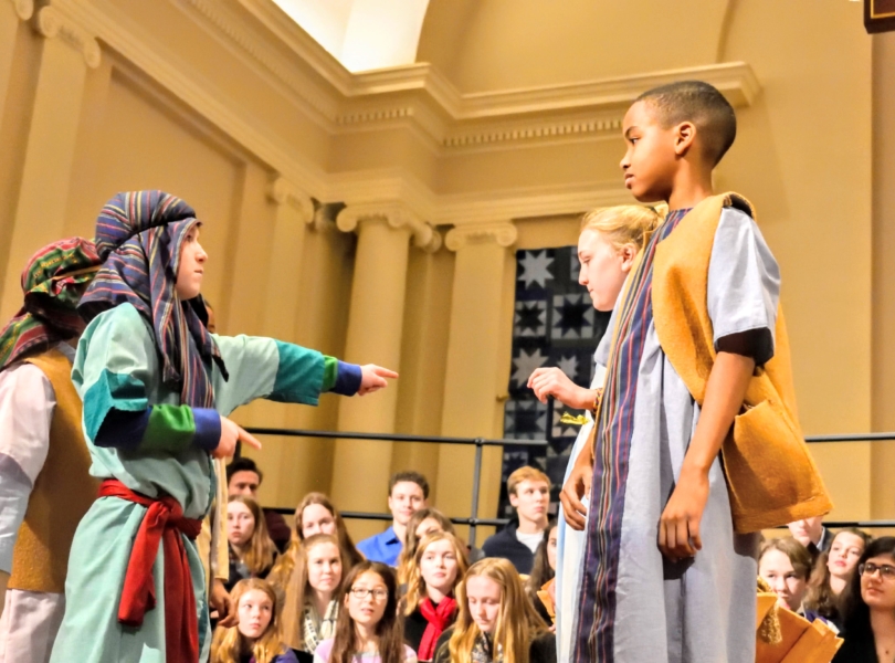 Children portray Nativity scene