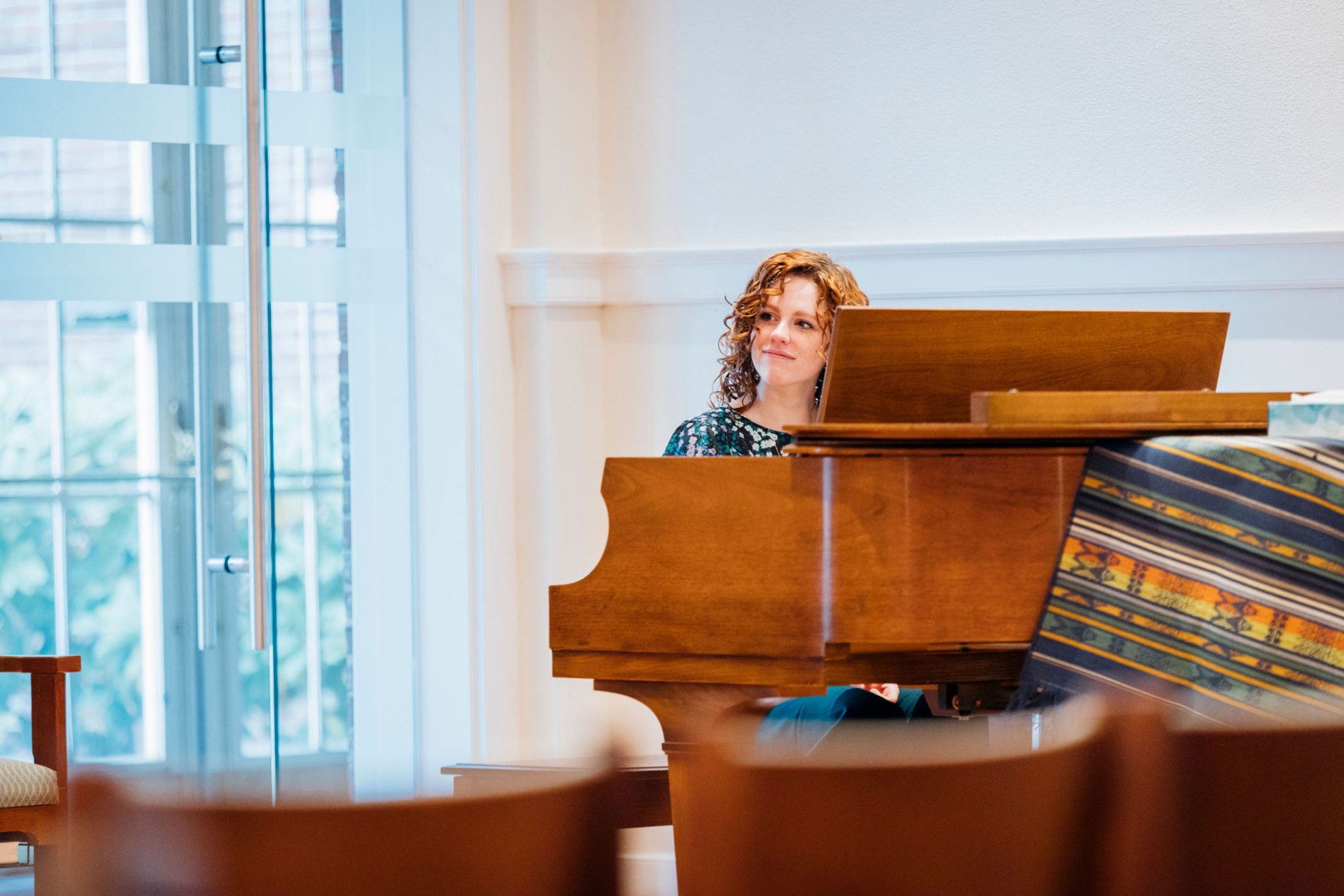 Pianist listens to sermon